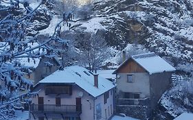 Gîte Auberge Les Terres Blanches de Méolans